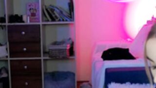 cute_perverts　 (sucking and licking feet)
