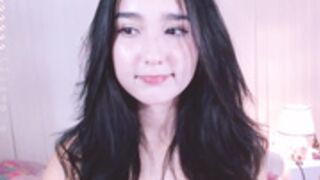 who is this beautiful model? whats her name?