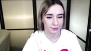 Lavinell eat banana like penis