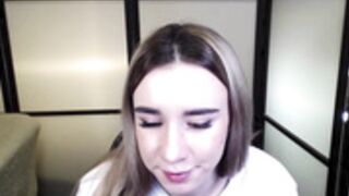 Lavinell eat banana like penis