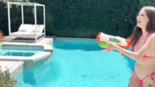 Daintywilder & Lumi Ray Water Gun Fight