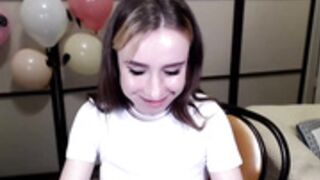 Lavinell playing sexy game naked pussy and boobs