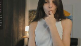 peek_in_my_window 2023-11-29 (tits, ice, clamps) 2/34