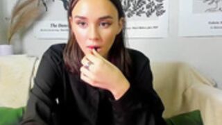 Kassy Glow tits
