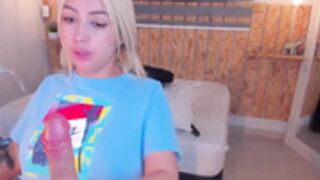 Nik0ll_Monr0y smoking dildo blowjob with pigtails