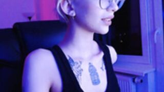 Isa 200321 0235 DoggyPoses&Tits