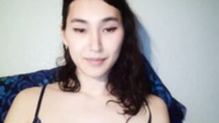 Sissy ho Sarai Jae Schwartz strips out and jacks off