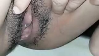 Another pinay wife peeing