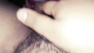 Sri lankan new gairy chubby girl pussy fingering