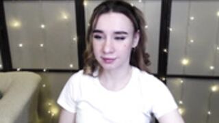 Lavinell eats banana like penis