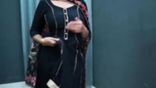 savreen Gets Horny And Rubs Pussy Over Cloth