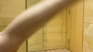 harleereed28, dance naked and plug
