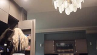 maryymme cooking braless