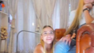 cuteanddesesperate - 2021-11-02 - 1 - twin sisters