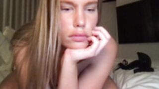 alexishemsworth flash boobs