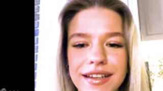 jessislove perfected this pose, should patent it