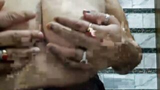 Lusia_9 Milking