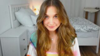ambertan1_2023-12-12 show her tits and pussy