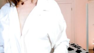 Hayley_Hayes Non-Nude Naked Tease Side Body View