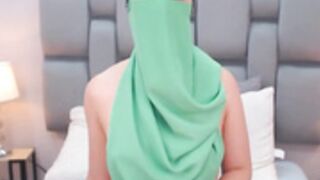 Aliah_Manzur_Flirt4Free_2023-12-23_04-19-45