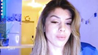 hottie-lola69  2023-10-29