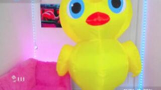 8a8y_Nura a horror movie called "Sick my duck"