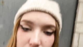 Ammyhot wanks naked in public n stranger spots her!