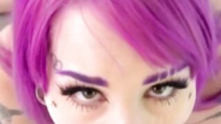 Pink girls always suck bien