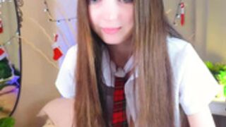 loretta__roze_Chaturbate_2023-12-27_04-13-36 - 1of2