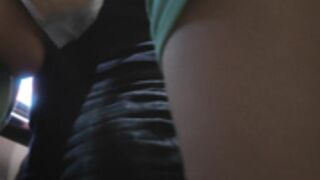 La mejor belleza usa una falda ajustada que abraza