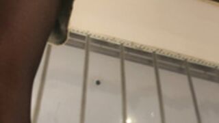CAMERA UPSKIRT SIN BRAGAS 3