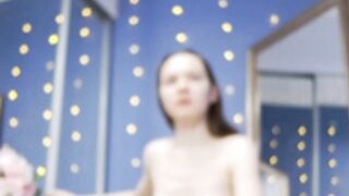 Kriskras__ blurry naked show