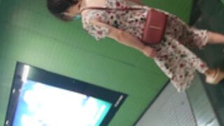 CAMERA UPSKIRT SIN BRAGAS 11