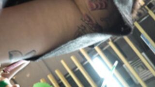 CAMERA UPSKIRT SIN BRAGAS 17