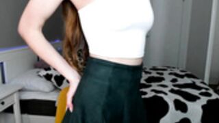 hayley_hayes Oiling Her Butt with Quick Pussy Slip