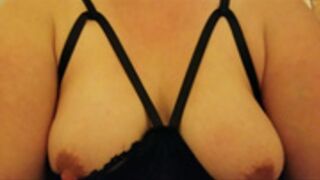 Dirty housewife gets holes stuffed