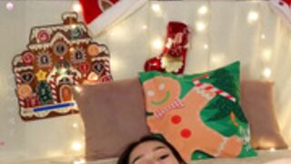 Juliepenningtona's webcam show 12/20