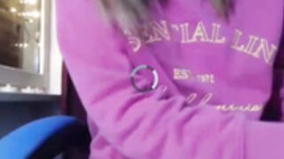 xinnocence94x naked show