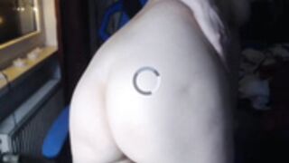 xinnocence94x naked show