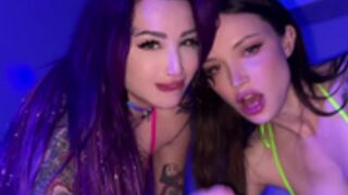 Dainty | Valerica - BGG Threesome ⭐⭐⭐ SQUIRT 💦 Fest