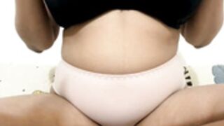 Naughtygirl25 BOOBS FLASH