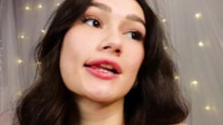 Juliepenningtona's webcam show 12/29 ll