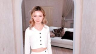 roseholloway_2023-01-03 nightshow end topless (01/14)