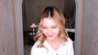 roseholloway_2023-01-03 nightshow end topless (01/14)