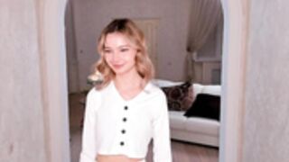 roseholloway_2023-01-03 nightshow end topless (01/14)