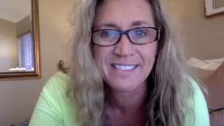 talltanblonde - flashing titties
