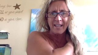 talltanblonde - flashing hard nipples