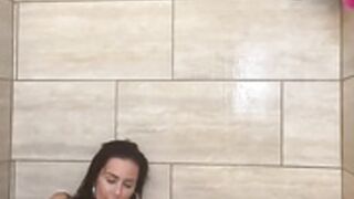 #Kendra Lust - Masturbate in Bathroom