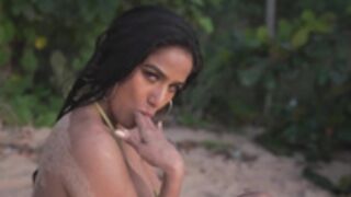 Poonam Pandey Beach Slut Latest Nude Video