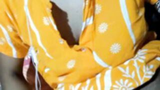 Honey-bee - indian stripchat model 2023-12-21